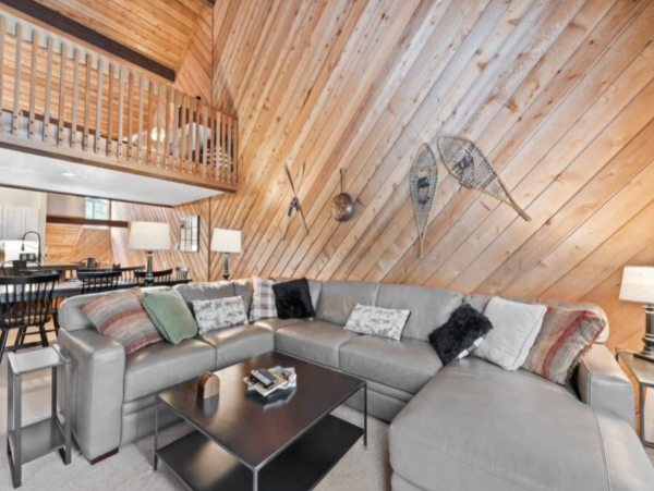 Beaver Creek Luxury Vacation Accommodation 200 Yard to Lift